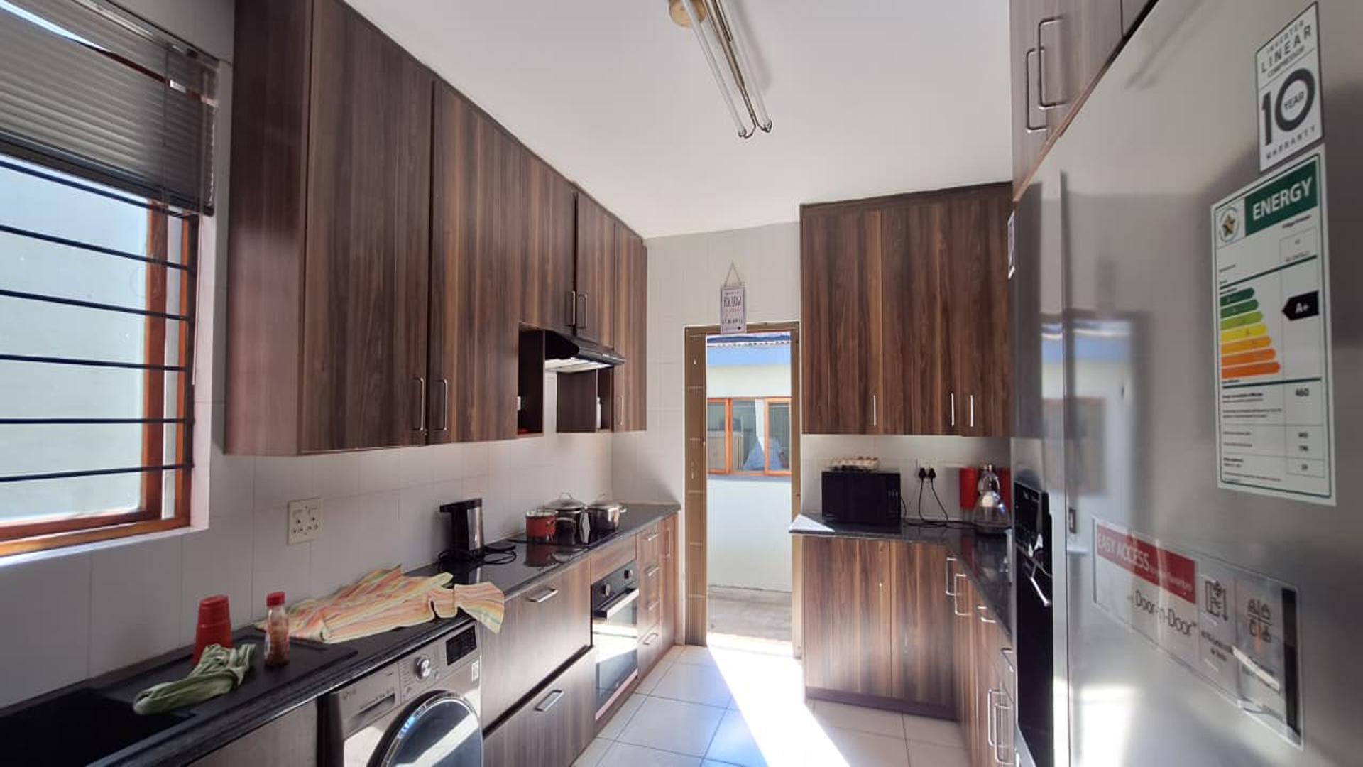 Kitchen - 17 square meters of property in Sydenham - JHB