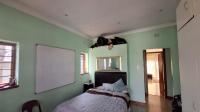Bed Room 1 - 19 square meters of property in Sydenham - JHB