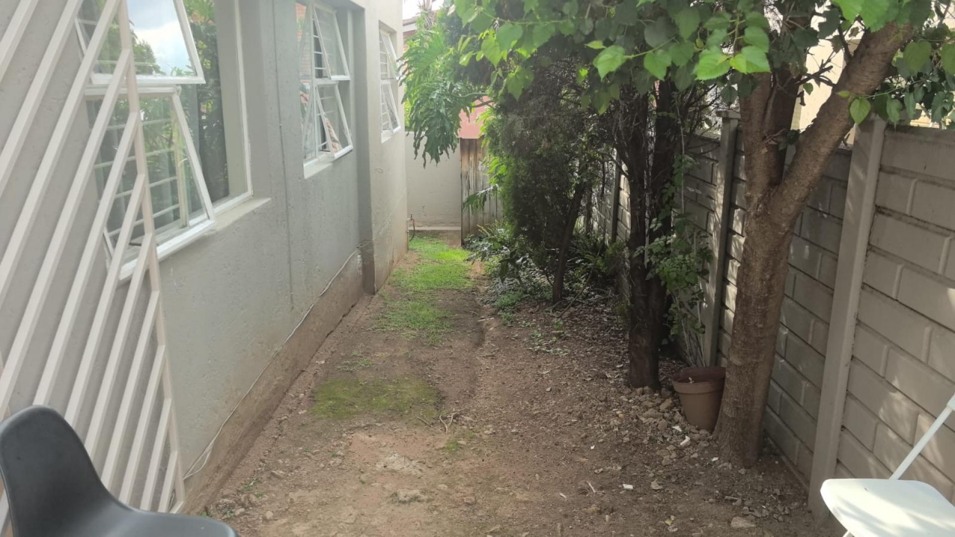  of property in Radiokop