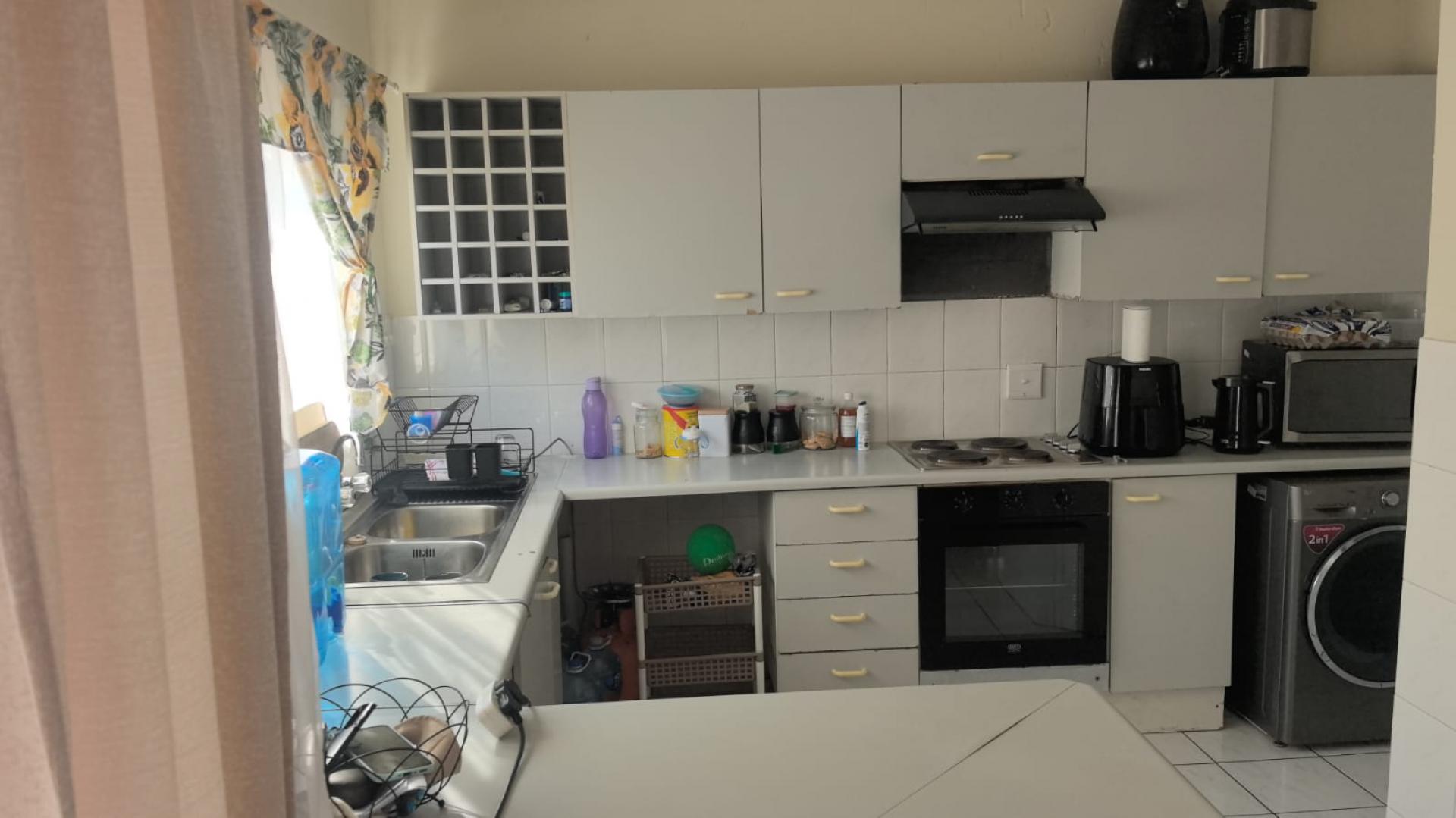  of property in Radiokop