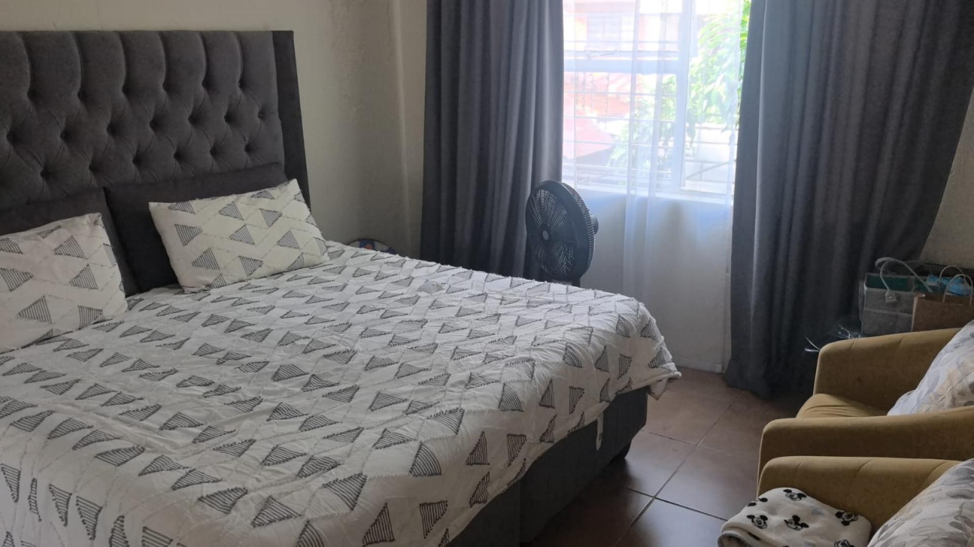  of property in Radiokop