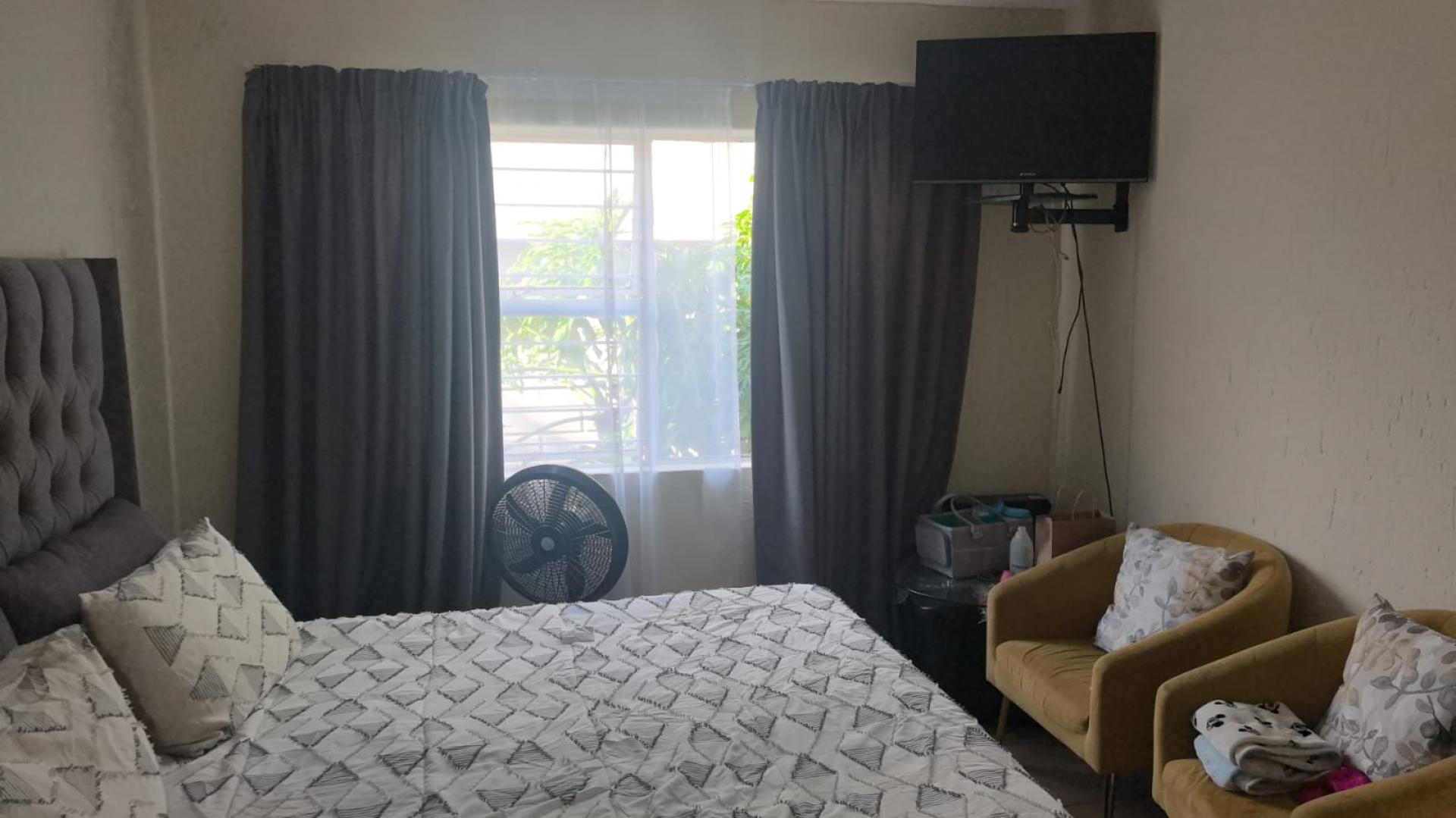  of property in Radiokop