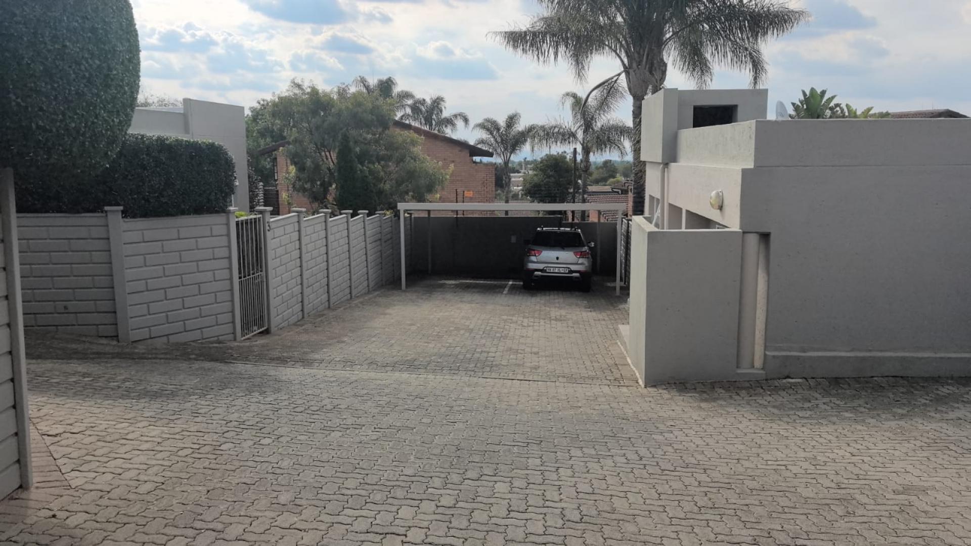  of property in Radiokop