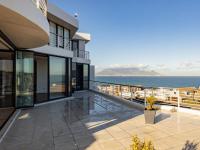  of property in Bloubergstrand