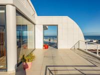  of property in Bloubergstrand