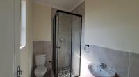 Main Bathroom - 4 square meters of property in Riversdale