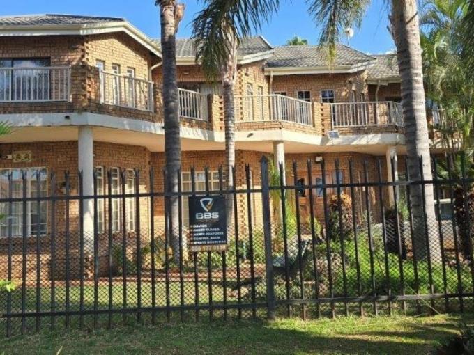 6 Bedroom House for Sale For Sale in Amandasig - MR713680
