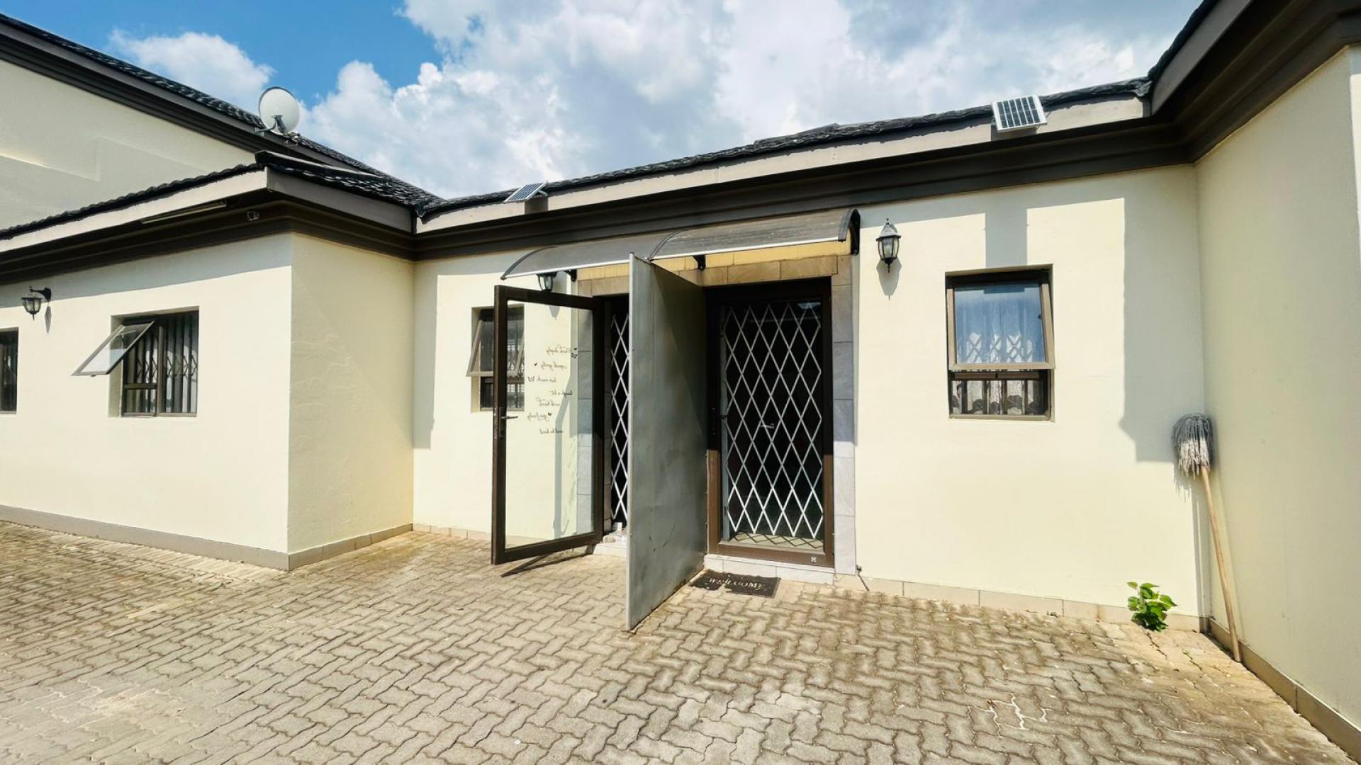  of property in Capital Park