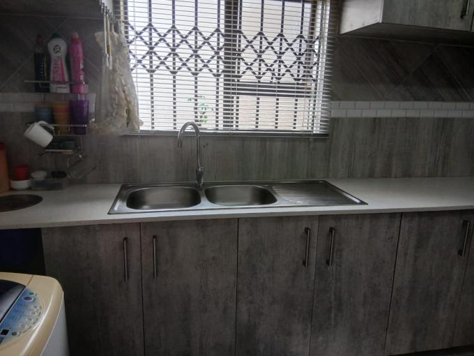 3 Bedroom House for Sale For Sale in Mountain View - MR713706