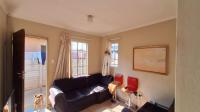 Lounges - 13 square meters of property in Palm Ridge