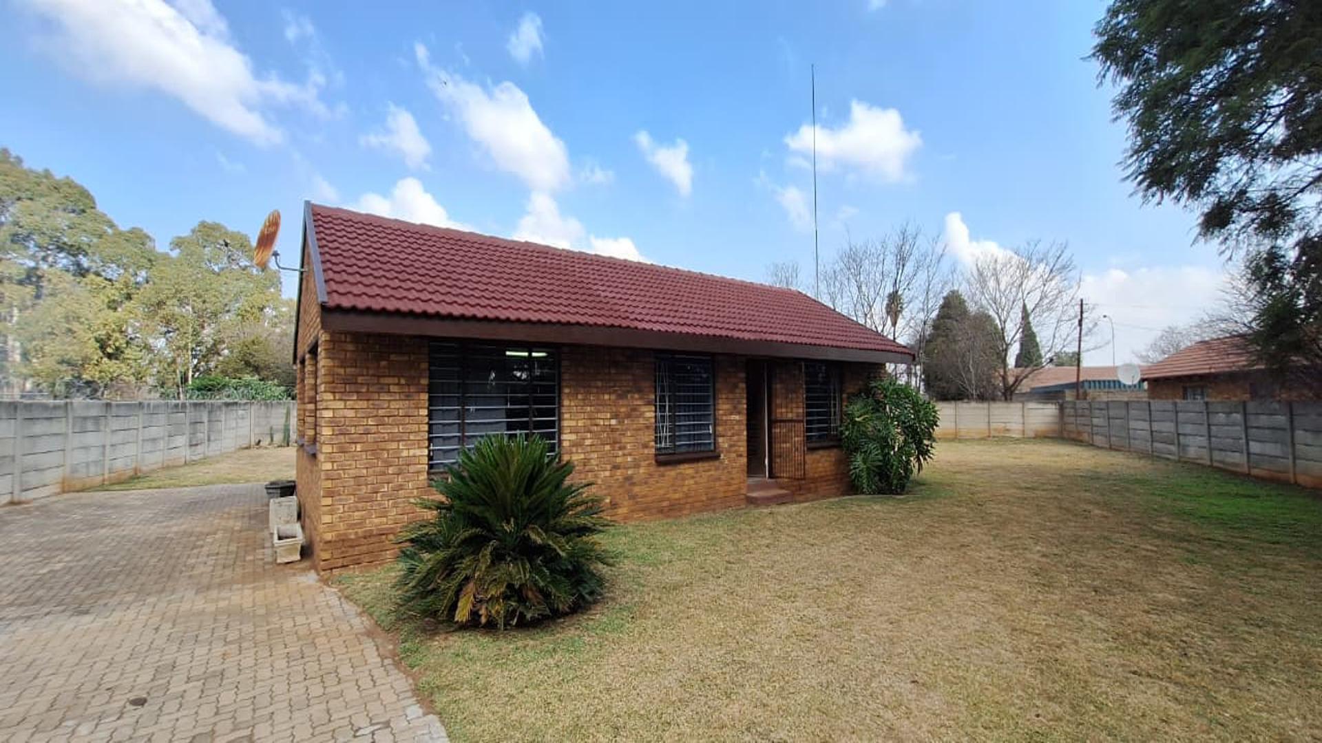 Front View of property in Brakpan