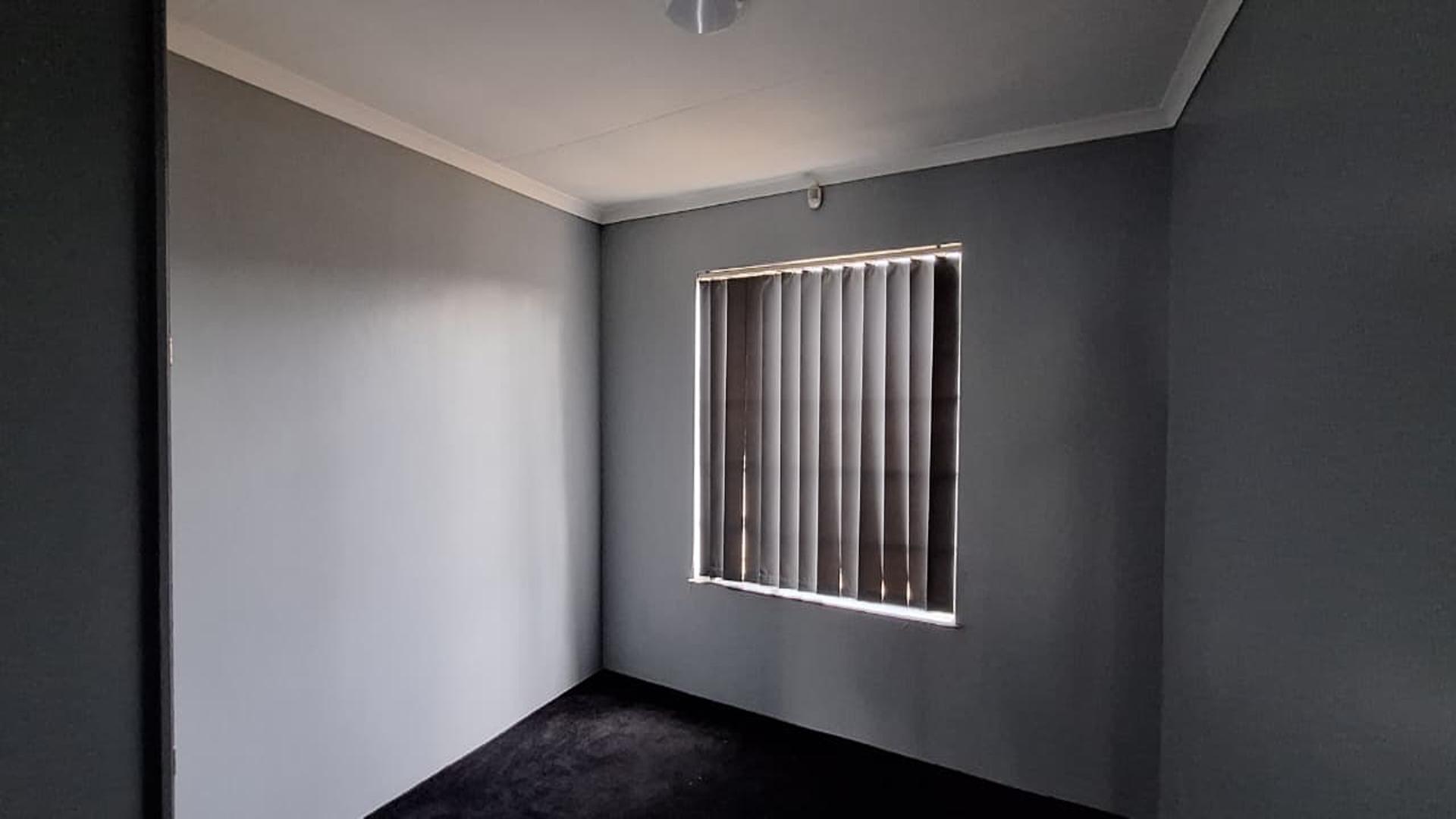Bed Room 2 - 10 square meters of property in Brakpan