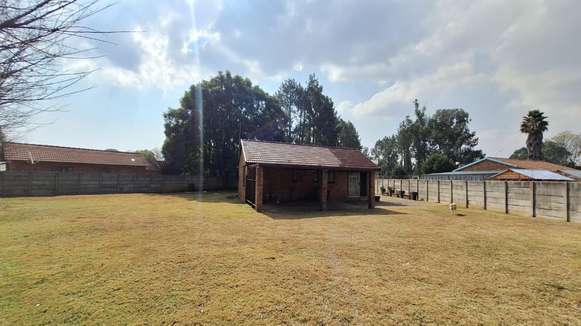 Backyard of property in Brakpan
