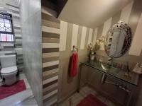  of property in Raslouw
