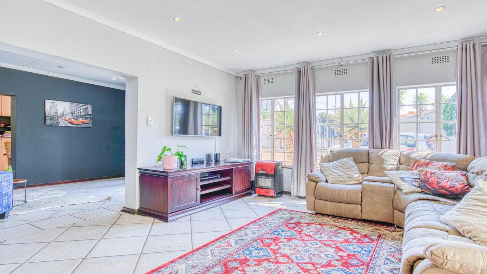 Lounges of property in Glenanda