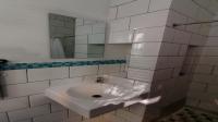 Bathroom 1 of property in Johannesburg Central