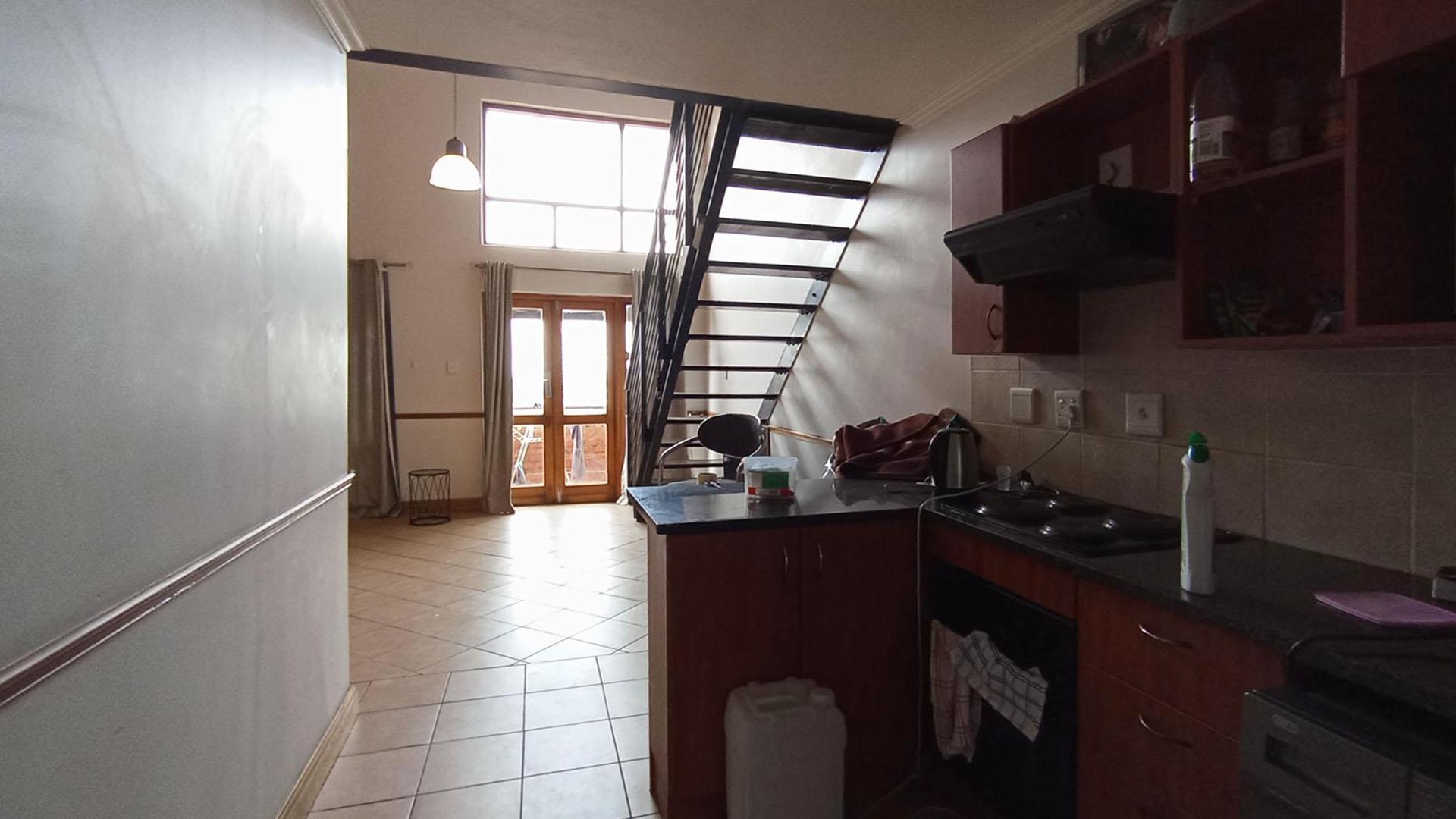 Kitchen - 10 square meters of property in Halfway House