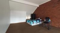 Bed Room 1 - 28 square meters of property in Halfway House