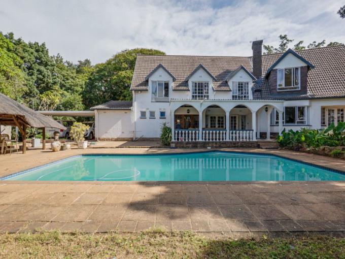 4 Bedroom House for Sale For Sale in Amanzimtoti  - MR713790