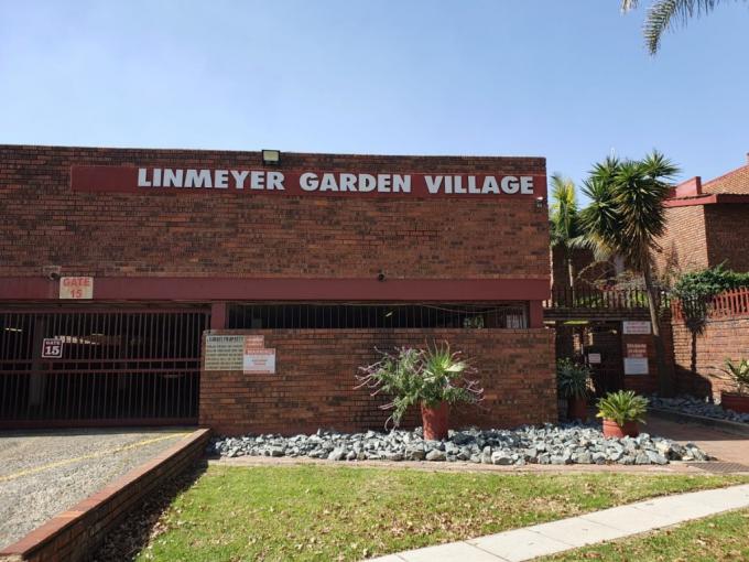3 Bedroom Simplex for Sale For Sale in The Hill - MR713794