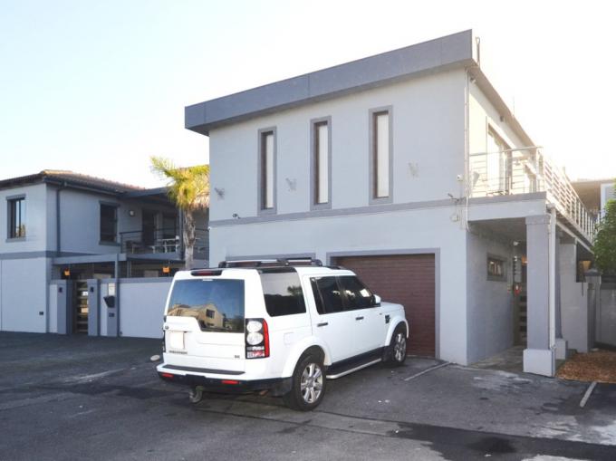 7 Bedroom House for Sale For Sale in Melkbosstrand - MR713809