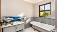 Bathroom 1 of property in Ville d` Afrique