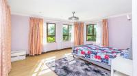 Bed Room 5+ of property in Ville d` Afrique