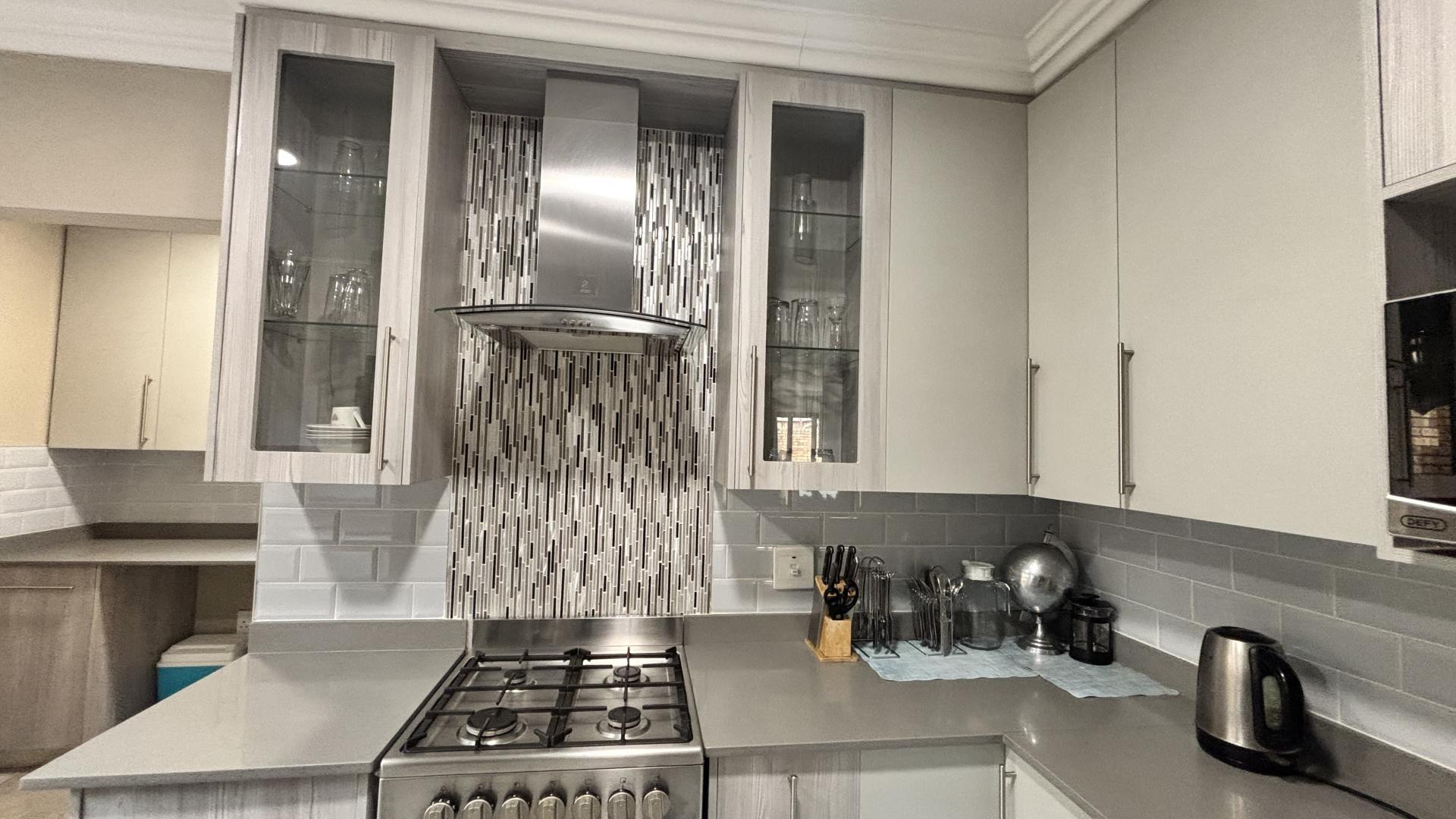 Kitchen - 23 square meters of property in Dayanglen