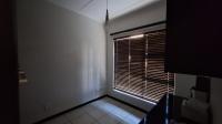 Bed Room 2 - 12 square meters of property in Douglasdale
