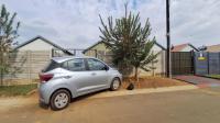 Front View of property in Savanna City