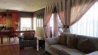 Lounges - 51 square meters of property in Glenvista