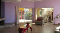 Lounges - 51 square meters of property in Glenvista