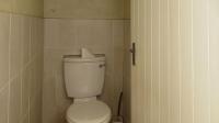 Bathroom 3+ - 2 square meters of property in Glenvista