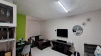 Lounges - 10 square meters of property in Edenvale