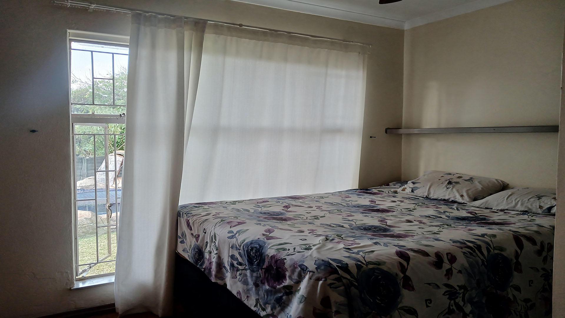 Bed Room 2 - 13 square meters of property in Norkem park