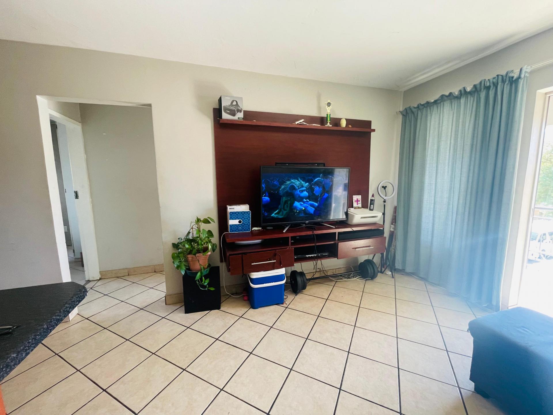  of property in Vorna Valley