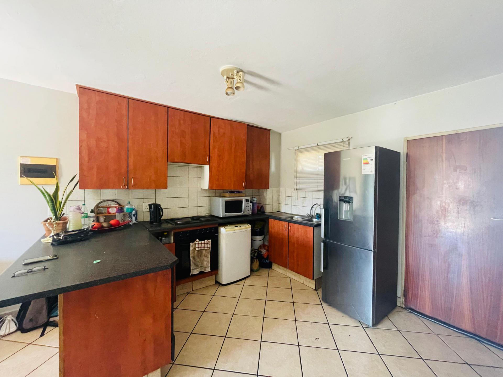  of property in Vorna Valley