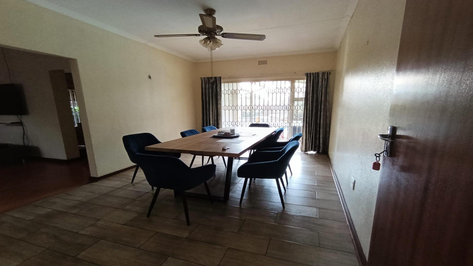Dining Room of property in Witfield