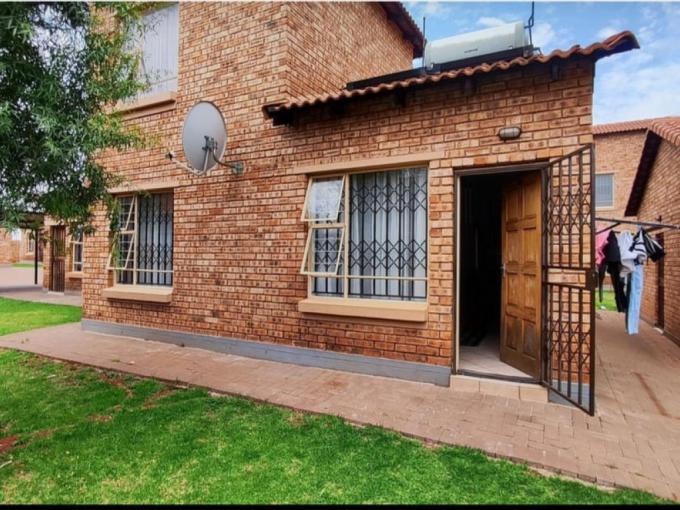 3 Bedroom House for Sale For Sale in Dawn Park - MR713888
