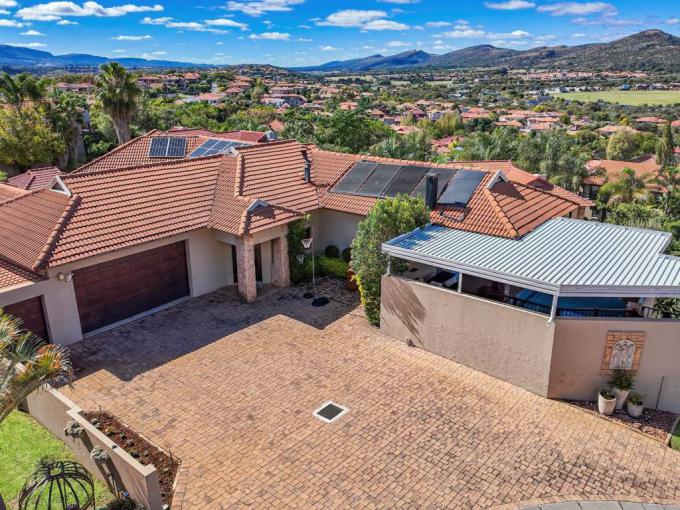 6 Bedroom House for Sale For Sale in Birdwood Estate - MR713891