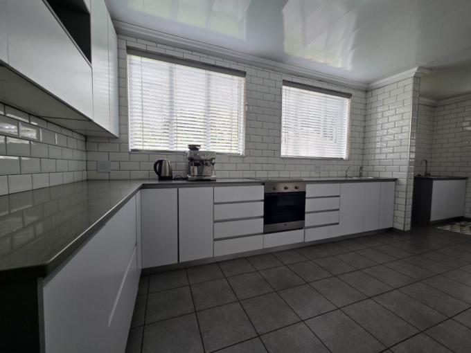 3 Bedroom House for Sale For Sale in Randhart - MR713900