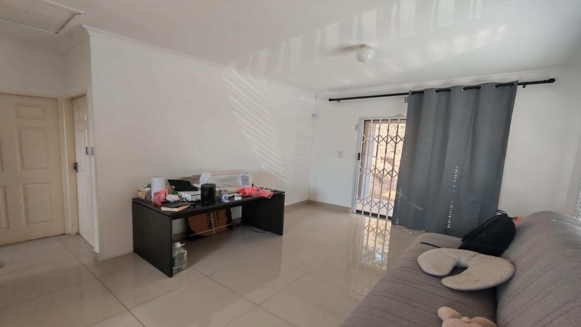 Lounges of property in Shallcross 