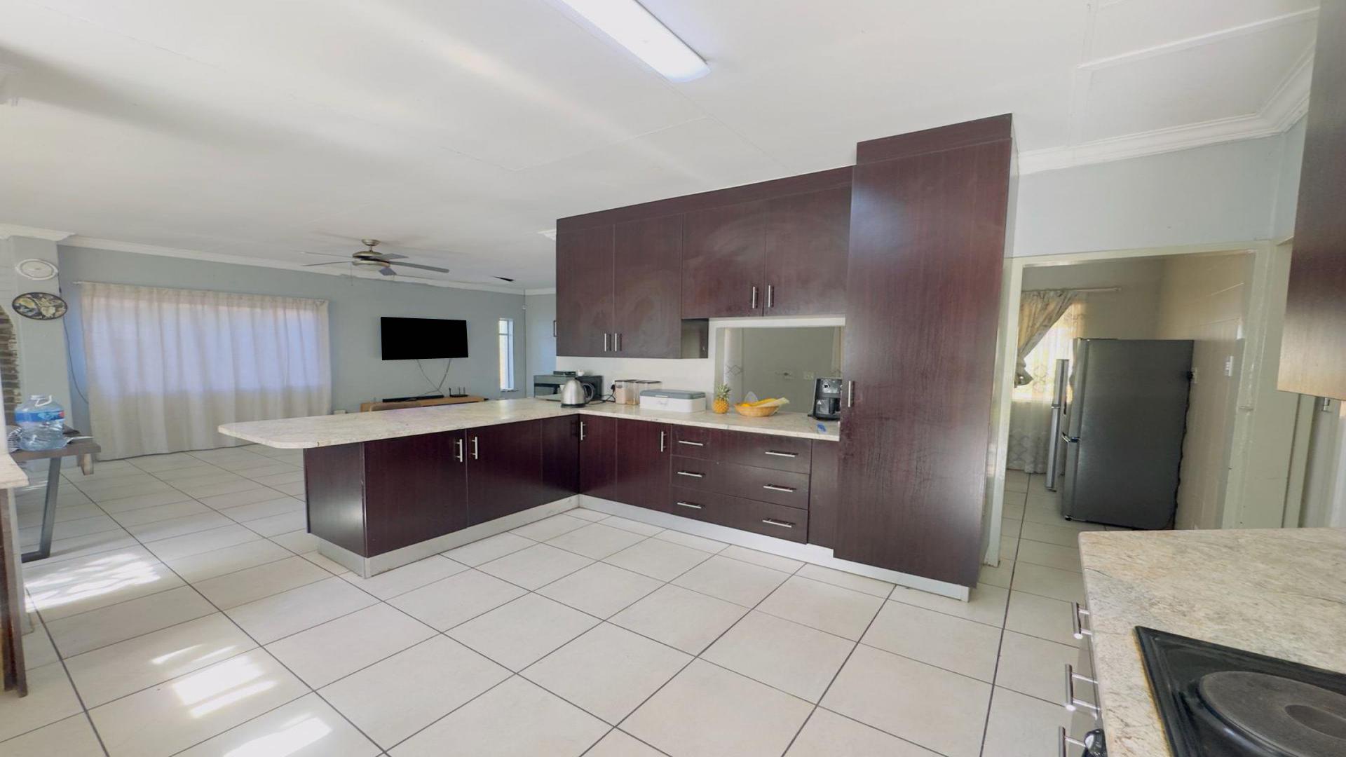 Kitchen of property in Silverton