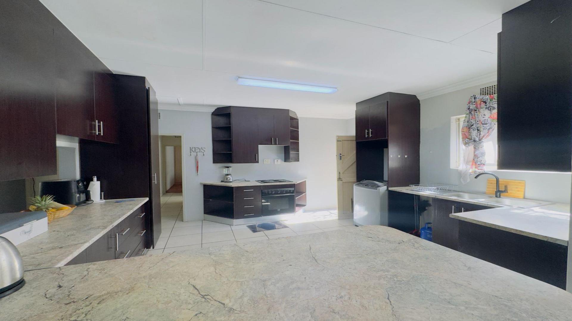 Kitchen of property in Silverton