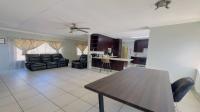 Dining Room of property in Silverton