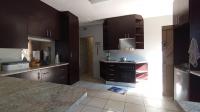 Kitchen - 18 square meters of property in Silverton