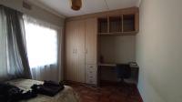 Bed Room 1 - 12 square meters of property in Silverton