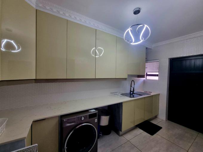 5 Bedroom House for Sale For Sale in Bendor - MR713926