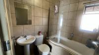 Bathroom 1 of property in Alveda
