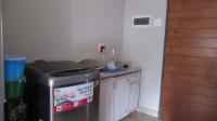 Kitchen - 20 square meters of property in Alveda
